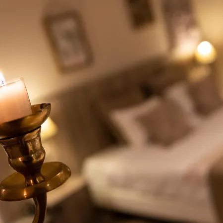 De La Tour Hotel